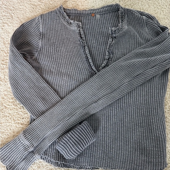 Gray waffle Knit Sweater - Picture 1 of 2